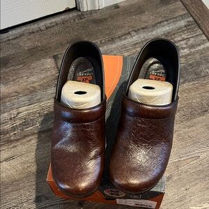 Dansko Brown Embossed Clogs size 38